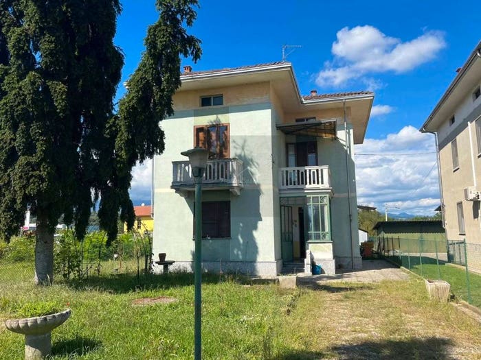 Casa con 5 locali in vendita in Via Giovanni Amendola, Cossato