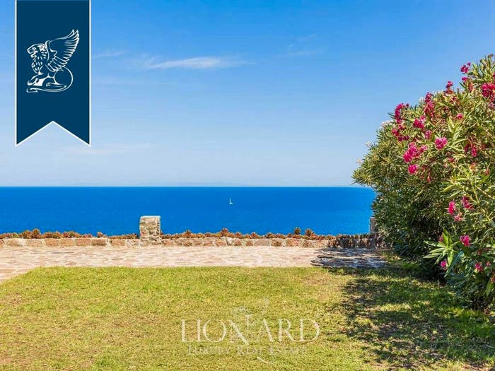 Casa con 6 locali in vendita in Centro, Capraia Isola