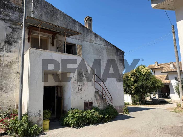 Casa trilocale in vendita in STRADA FAGNANO, Città Sant'Angelo