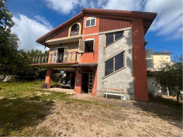 Casa con 5 locali in vendita in Pomonte, Gualdo Cattaneo