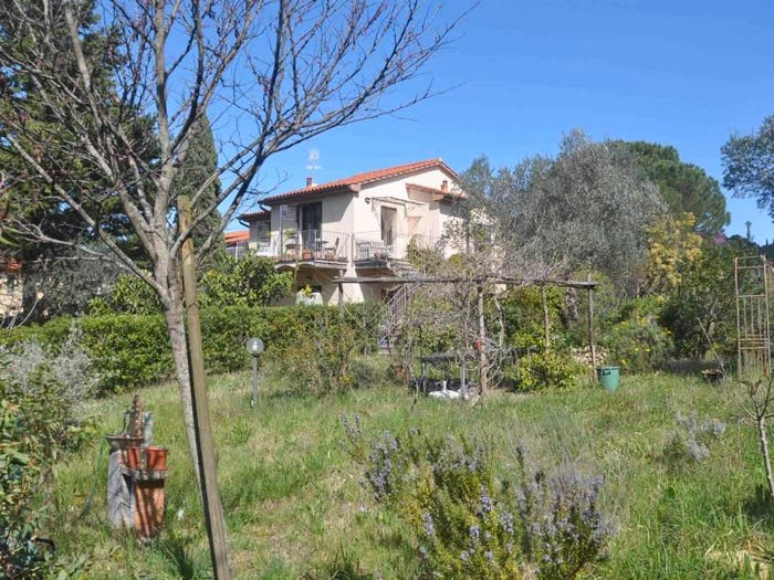 Appartamento trilocale in vendita in Via Roma, Castellina Marittima