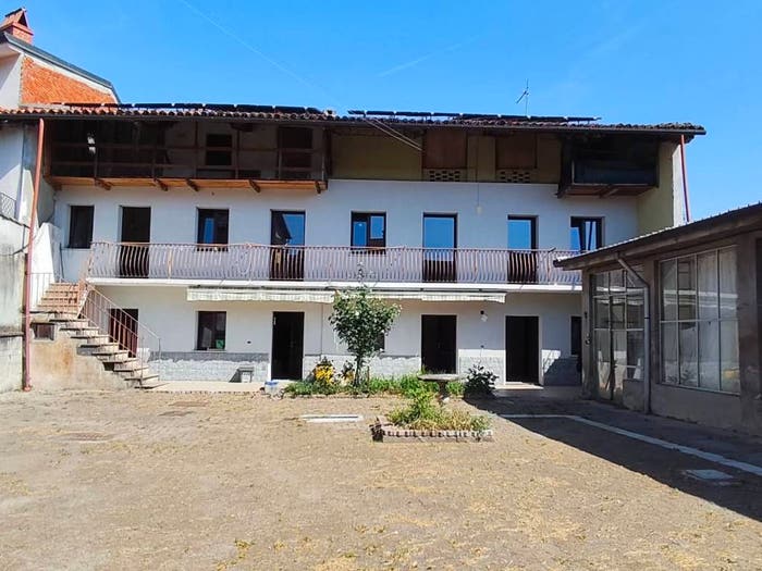 Casa con 6 locali in vendita in Via Marconi, Cascinette d'Ivrea