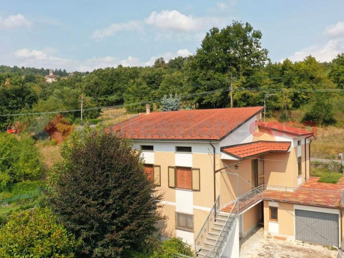 Casa con 5 locali in vendita in Via comunale Loc Colognola snc, Piazza Al Serchio San Michele, Piazza al Serchio