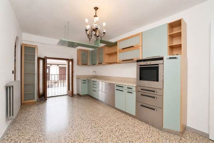 Appartamento trilocale in vendita in Via Rosolino Pilo, Porta Venezia, Milano