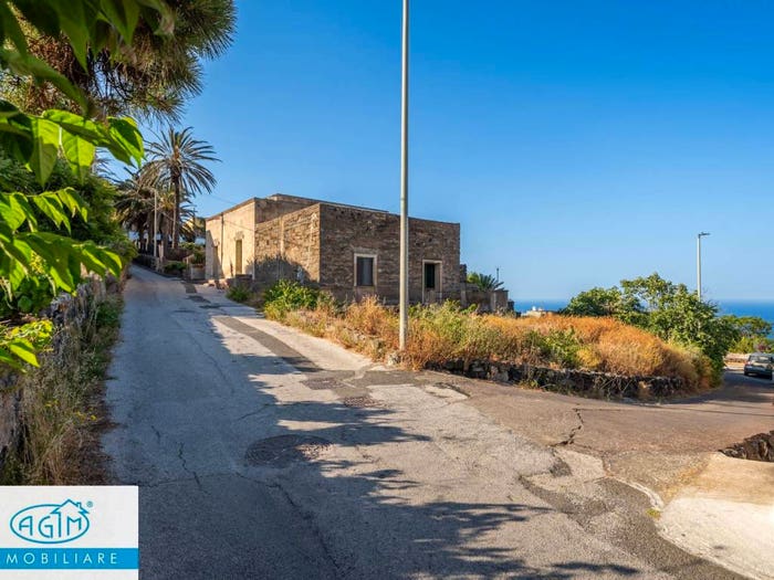 Casa quadrilocale in vendita in Contrada Conitro, Kamma, Pantelleria