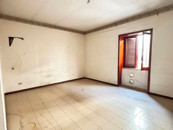 Appartamento con 6 locali in vendita in Via Nicola Pagani, Pagani