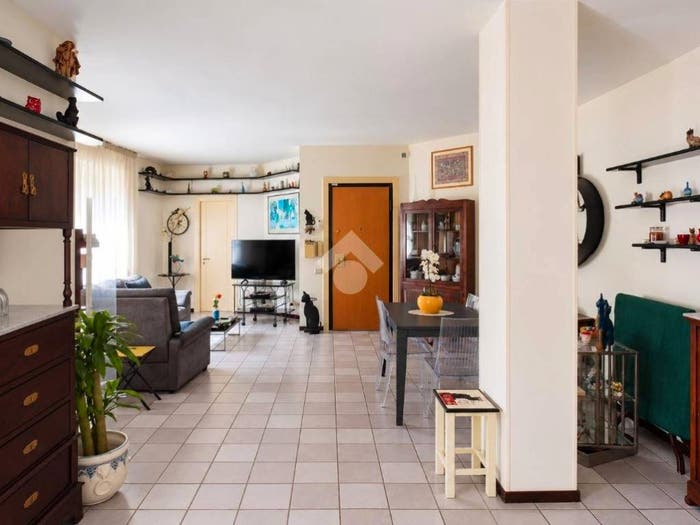 Appartamento quadrilocale in vendita in Via domenico cantatore, Via Merine, Lecce