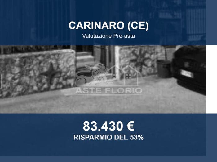 Casa con 6 locali in vendita in Via Pablo Picasso, Carinaro