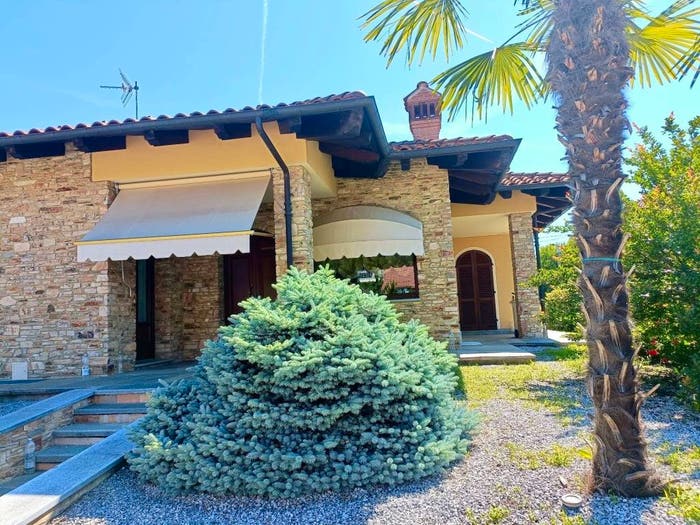 Casa quadrilocale in vendita in Via Luigi Einaudi, Centro, Narzole