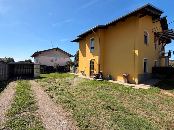 Appartamento con 6 locali in vendita in Via alla Campagna, Ponderano