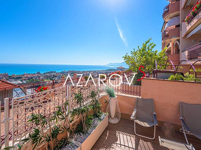 Appartamento trilocale in vendita in Centro, Bordighera