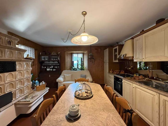 Casa con 5 locali in vendita in Via Gasperoni, Centro, Gordona
