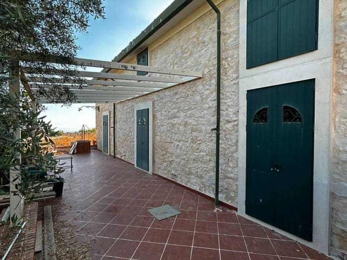 Casa con 6 locali in vendita in Via Gatto Corvino, Contrade di Marina di Ragusa, Ragusa