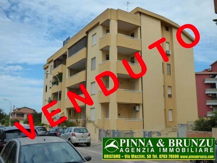 Appartamento con 6 locali in vendita in VIA TOSCANINI, Centro, Oristano