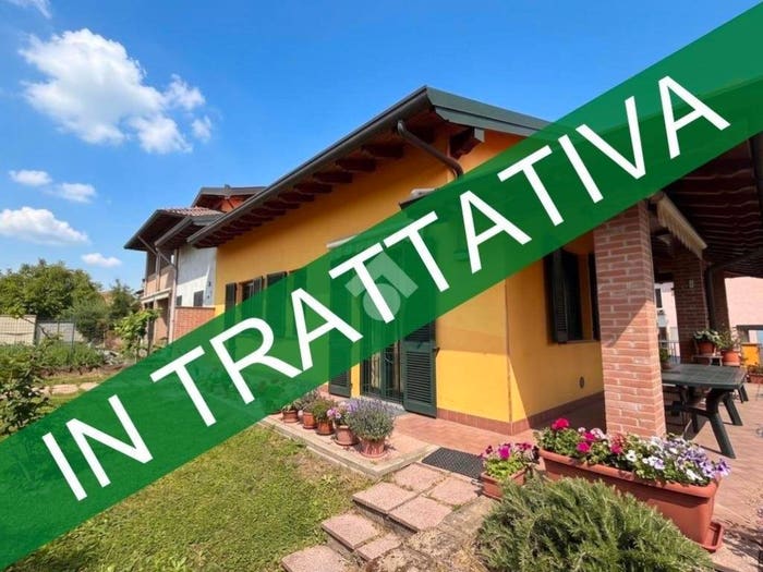 Casa trilocale in vendita in Via Milano, Grezzago