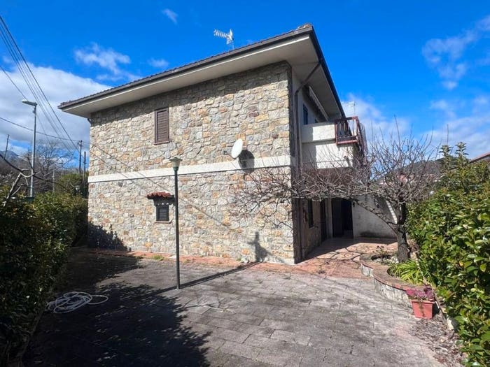 Casa trilocale in vendita in Contrada Hangar, Santa Marina