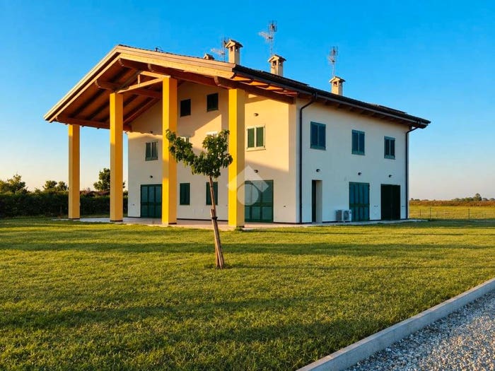 Casa quadrilocale in vendita in Via Saletto, Bentivoglio