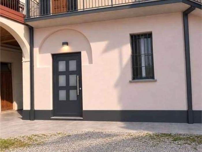 Appartamento trilocale in vendita in Via Castelli, Centro, Guanzate