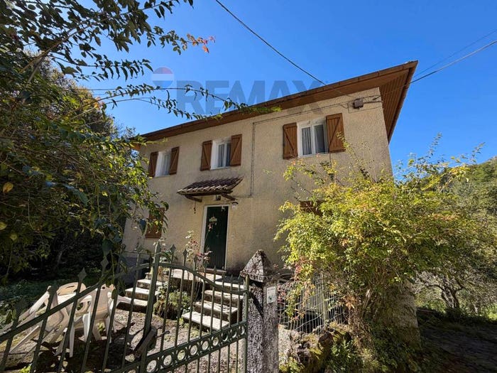 Casa con 6 locali in vendita in LOCALITA' CALCINARA, Rezzoaglio