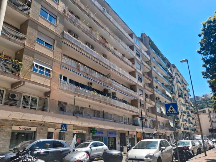 Appartamento quadrilocale in vendita in Largo Alessandro Lala, Fuorigrotta, Napoli