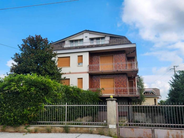 Casa con 6 locali in vendita in Via San Maurizio, San Rocco Castagnaretta, Cuneo