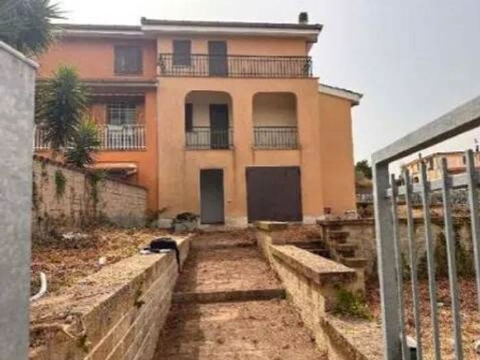 Appartamento con 6 locali in vendita in Via Montagnano, Pescarella Montagnano di Ardea, Ardea