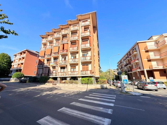 Appartamento con 5 locali in vendita in Via Conte Verde, Ospedale, Asti