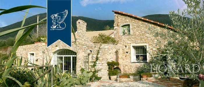 Casa con 6 locali in vendita in Cisano, Cisano sul Neva
