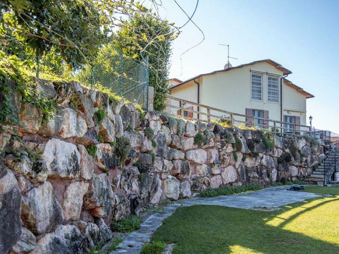 Casa con 5 locali in vendita in Via Don Albrigi, Centro, Cerro Veronese
