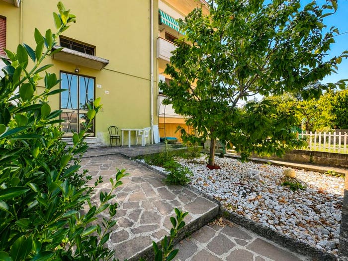 Appartamento trilocale in vendita in Via Bruno Buozzi, Monticelli Terme, Montechiarugolo