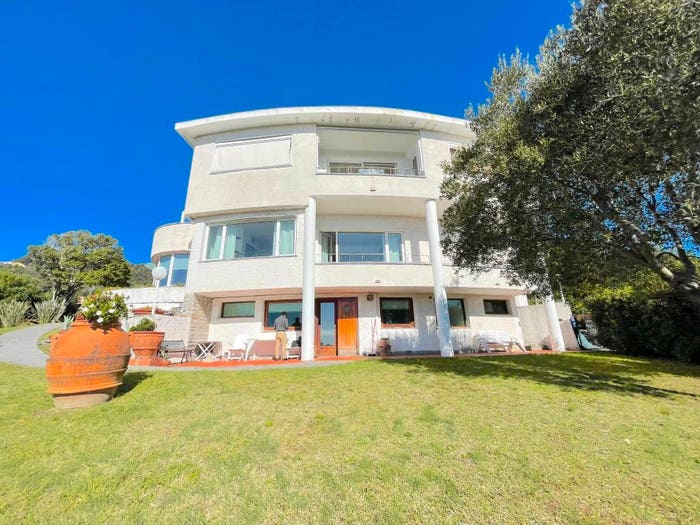 Casa con 6 locali in vendita in Isola, La Spezia