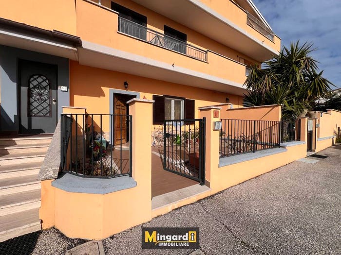 Appartamento trilocale in vendita in Via Corrado Anticoli, Loricina Seccia Tre Cancelli, Nettuno