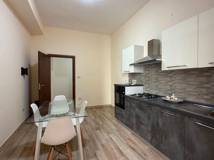 Appartamento trilocale in vendita in Via Veneto, San Cosmo Corso Italia Piazza Dante, Acireale