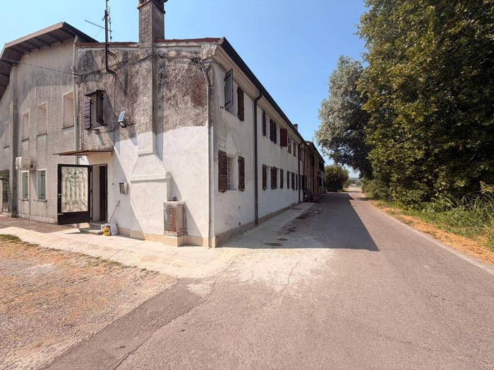Casa con 6 locali in vendita in Corso della Vittoria, Centro, Legnago