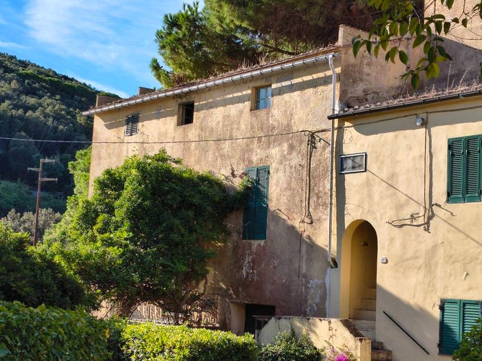 Casa con 6 locali in vendita in Strada Provinciale della Parata, Cavo, Rio