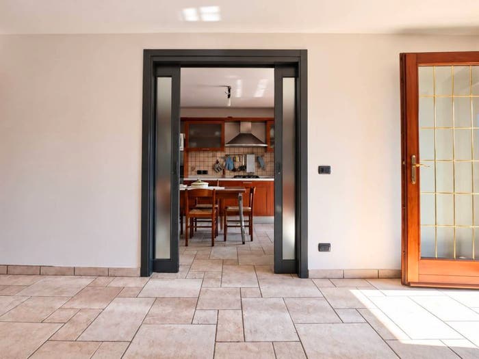 Appartamento con 6 locali in vendita in Via Antonio e Nicolò Beccari, Casaglia, Ferrara