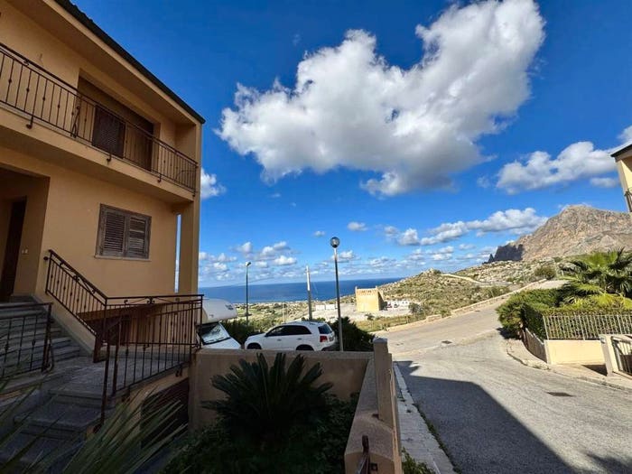 Casa con 6 locali in vendita in Circonvallazione Nord No Number, Centro, Custonaci