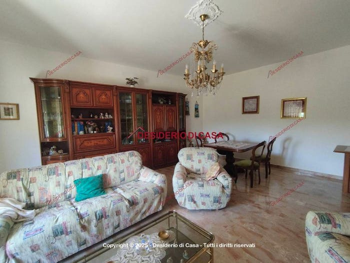 Casa con 6 locali in vendita in Via Michelangelo, San Giovanni, Petralia Soprana