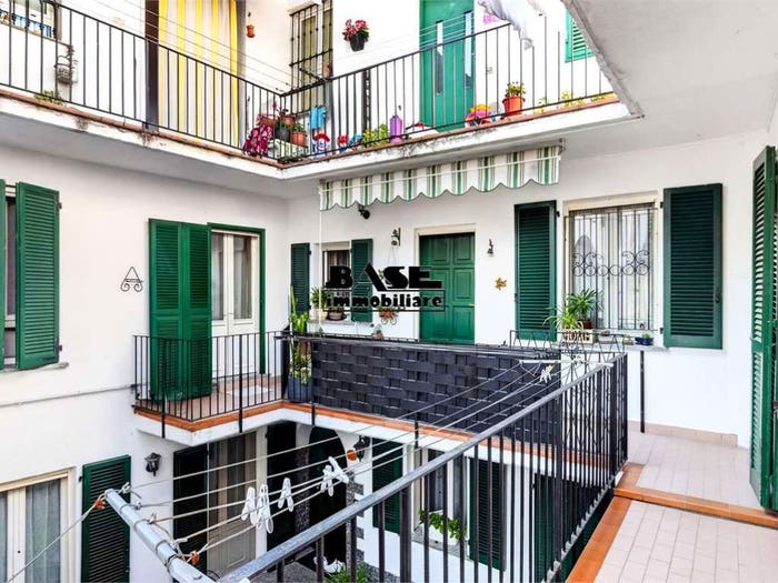 Appartamento bilocale in vendita in Via Sant'Antonino, Albate Muggiò, Como