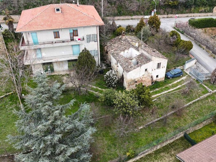 Casa con 6 locali in vendita in Via Francesco Verrotti, Centro, Penne