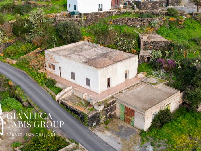 Casa con 6 locali in vendita in Via Madonna del Rosario, Siba Roncone, Pantelleria