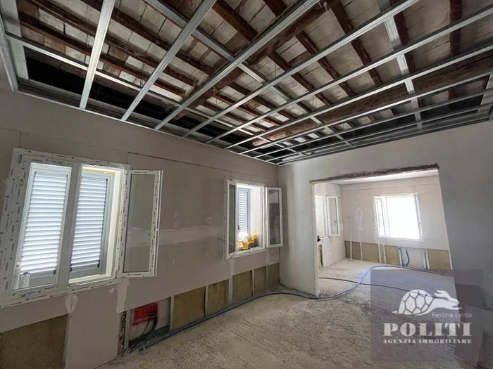 Appartamento quadrilocale in vendita in Via Gian Domenico Polverosi, Capraia e Limite