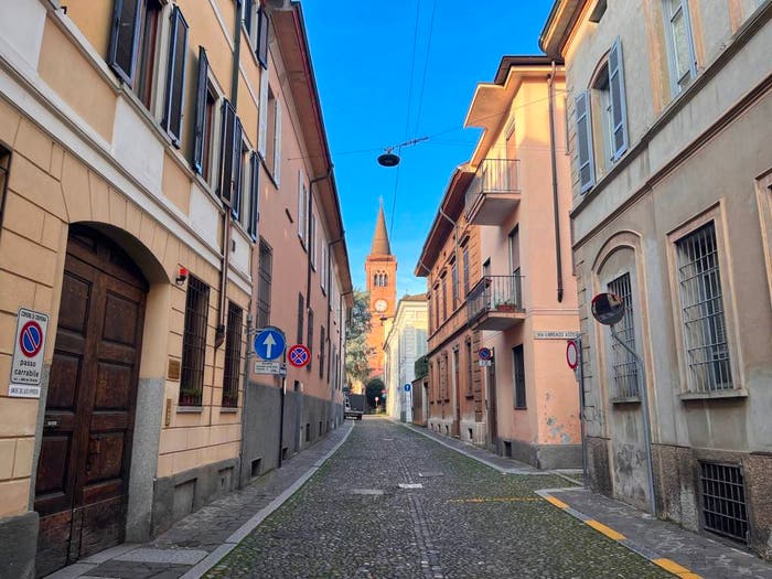 Appartamento con 6 locali in vendita in Centro, Cremona