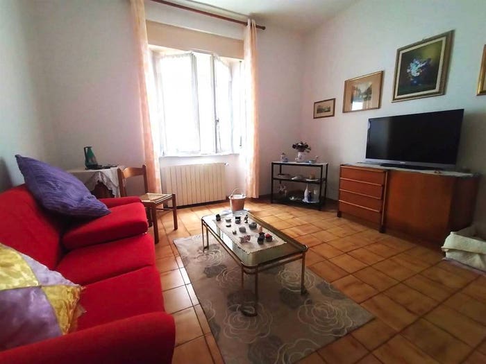 Appartamento trilocale in vendita in Venturina, Campiglia Marittima