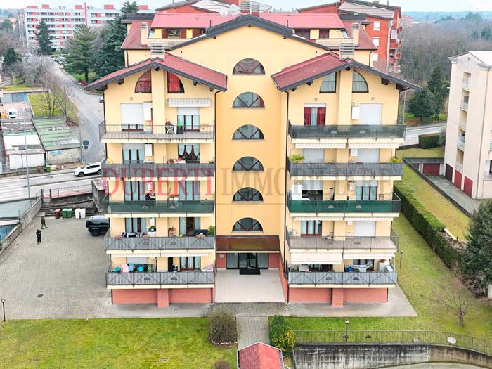 Appartamento quadrilocale in vendita in Via Tagliamento, Madonna in Campagna, Gallarate