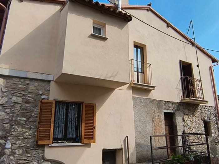 Casa quadrilocale in vendita in Via Sabino, Nespolo