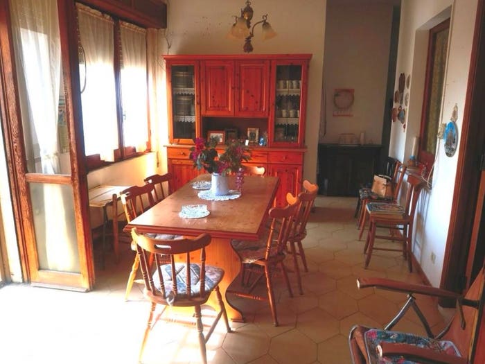 Casa con 5 locali in vendita in Via Salvatore Cambosu, Centro, Muravera