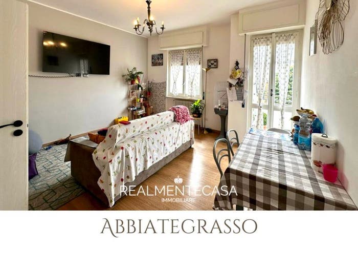 Appartamento trilocale in vendita in Via Palestro, Abbiategrasso