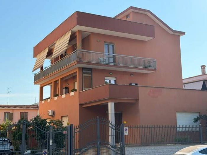 Appartamento quadrilocale in vendita in Centro, Aprilia