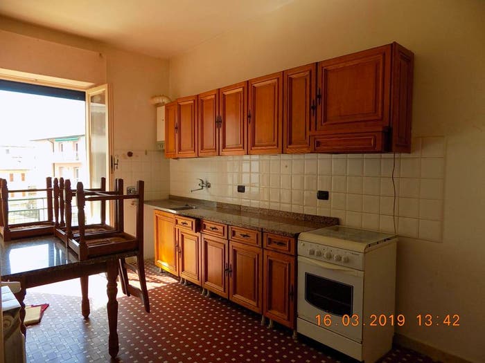 Appartamento quadrilocale in vendita in Via Mario Mastrangelo, Quinto, Genova